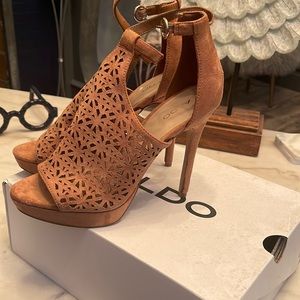 Aldo heels Brand new never worn